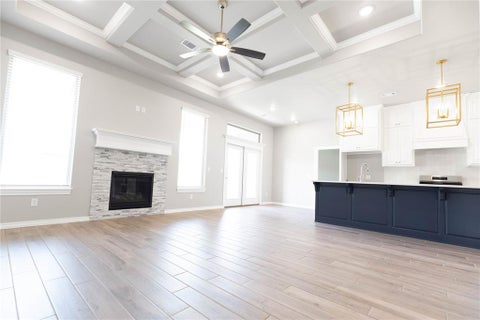 Photo of 12305 SW 32nd Street, Yukon, OK 73099 (MLS # 1205515)