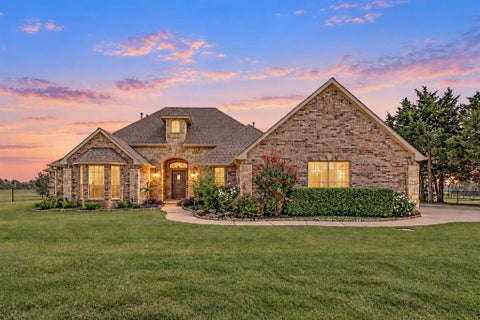 Photo of 8606 Venezia Lane, Edmond, OK 73034 (MLS # 1252839)