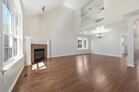 Photo of 11613 SW 11th Street, Yukon, OK 73099 (MLS # 1222982)