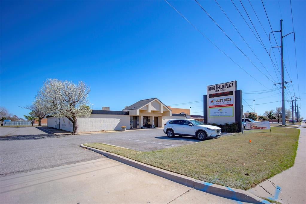 400 N Eastern Ave, Moore, OK 73160