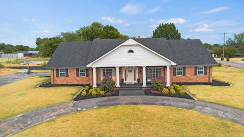 Photo of 808 N 8th Avenue, Purcell, OK 73080 (MLS # 1248881)