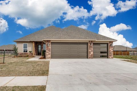 Photo of 2900 River Birch Lane, Yukon, OK 73099 (MLS # 1219293)