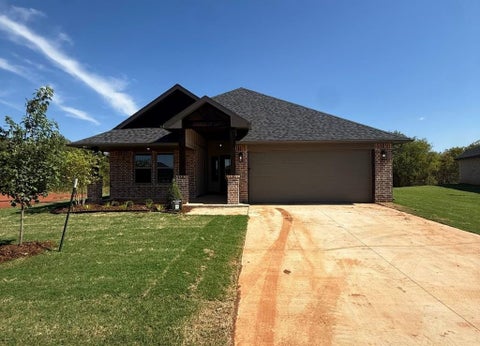 Photo of 12008 Rockbed Drive, Yukon, OK 73099 (MLS # 1243775)