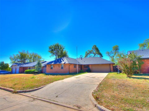 Photo of 3304 NW 65th Street, Oklahoma City, OK 73116 (MLS # 1252557)