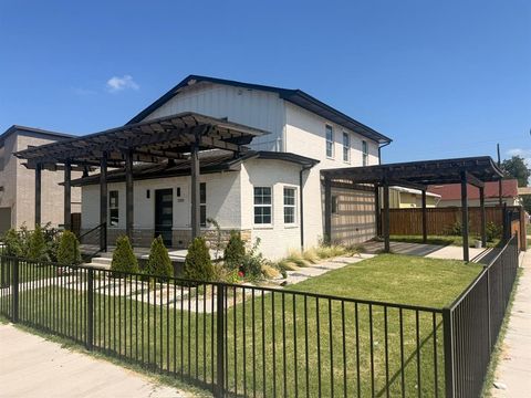 Photo of 1301 NW 1st Street, Oklahoma City, OK 73106 (MLS # 1238499)