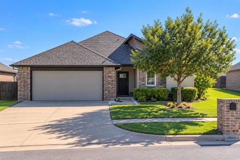 Photo of 2220 NW 172nd Street, Edmond, OK 73012 (MLS # 1251708)
