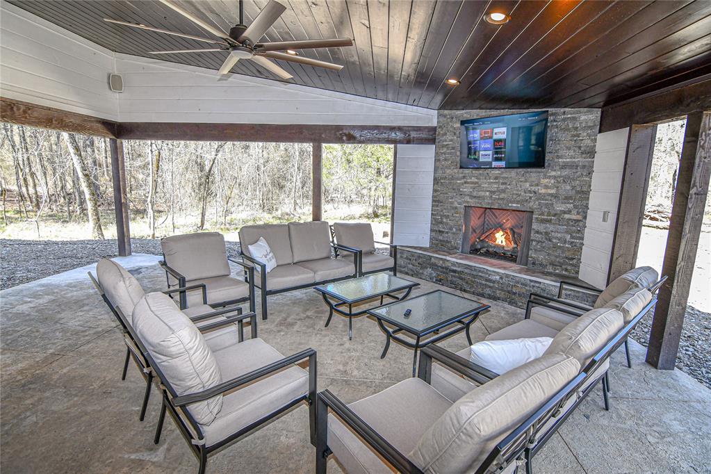 Broken Bow, Oklahoma, 74728, United States, 6 Bedrooms Bedrooms, ,7 BathroomsBathrooms,Residential,Active,2029721