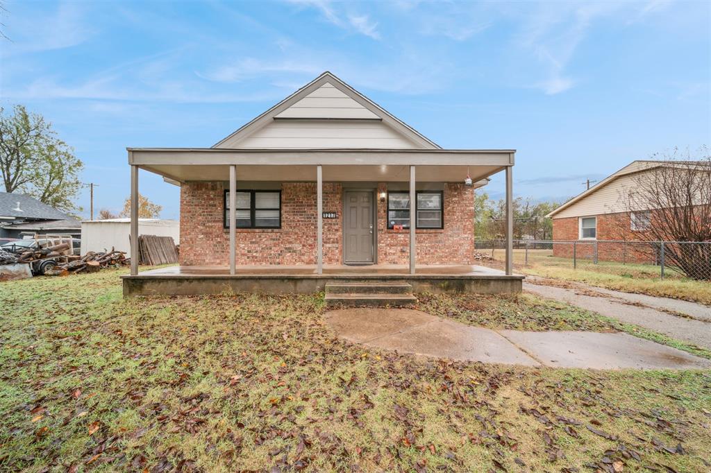 Photo 1 of 23 — 1217 E Cherry Street, Cushing, OK 74023