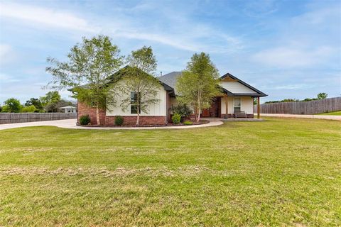 Photo of 2390 County Road 1262, Blanchard, OK 73010 (MLS # 1227087)