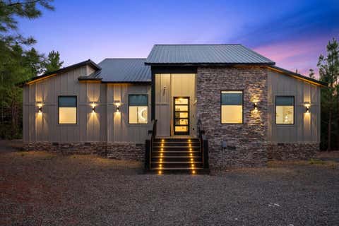 Photo of 250 Southern Spruce Trail, Broken Bow, OK 74728 (MLS # 1246069)