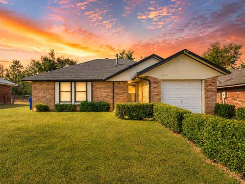 Photo of 8708 E Parkridge Drive, Oklahoma City, OK 73141 (MLS # 1243540)
