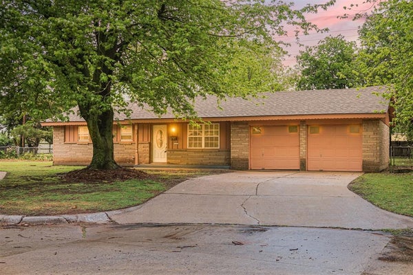 813 MARK DR, DEL CITY, OK 73115 - Image 2c9d3830dafdc96c29efecf92a1d705c/2075380883