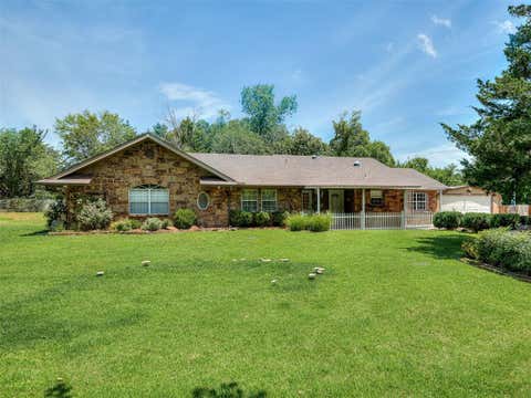 Photo of 1899 Williams Drive, Choctaw, OK 73020 (MLS # 1237622)