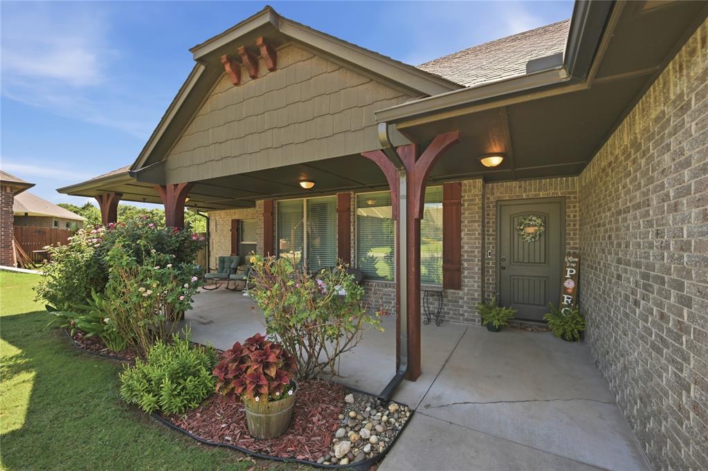 Photo 1 of 35 — 279 Timber Lane, Harrah, OK 73045