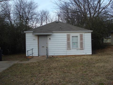 Photo of Oklahoma City, OK 73117 (MLS # 1228600)
