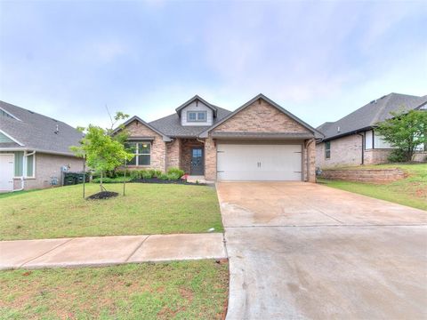 Photo of 8400 Rainier Street, Edmond, OK 73034 (MLS # 1230527)