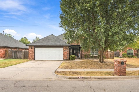 Photo of 309 Winston Drive, Norman, OK 73072 (MLS # 1251140)