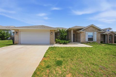 Photo of 2115 Arcady Avenue, Norman, OK 73026 (MLS # 1228981)