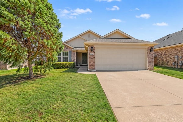 19104 VISTO DR, EDMOND, OK 73012 - Image 2fb8ecd3d0a698ac6b5e43c0b83e2b78/1887613377