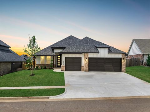 Photo of 8213 NW 152nd Street, Edmond, OK 73013 (MLS # 1235721)