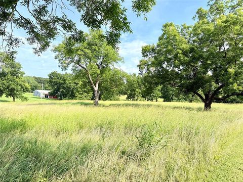 Photo of 818 E 8th Street, Chandler, OK 74834 (MLS # 1222785)