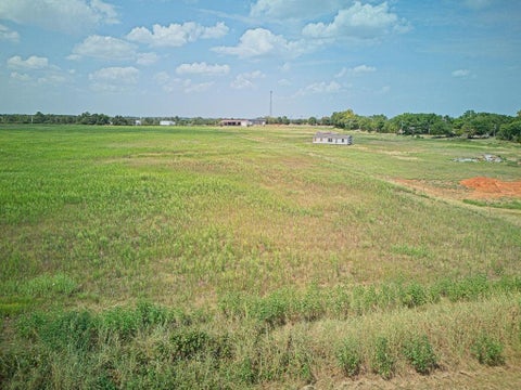 Photo of 0000 220 Street, Blanchard, OK 73010 (MLS # 1243241)