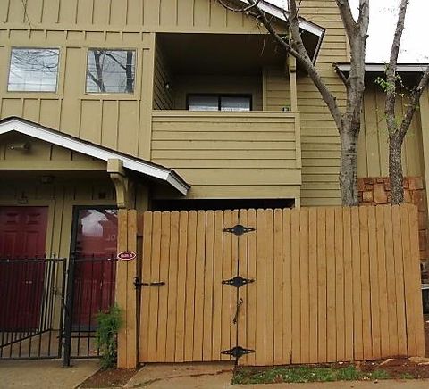 Photo of 14405 N pennsylvania Avenue #6N, Oklahoma City, OK 73134 (MLS # 1229355)