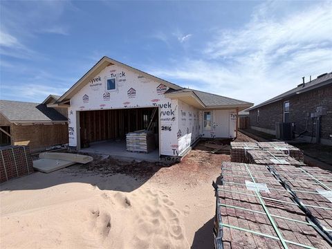 Photo of 2916 NW 196th Place, Edmond, OK 73012 (MLS # 1228946)