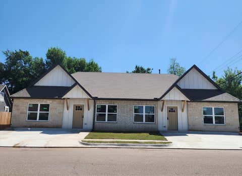 Photo of 102 Walnut Street, Edmond, OK 73003 (MLS # 1235791)