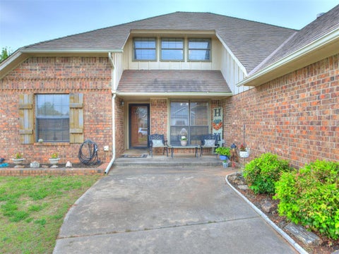 Photo of 1808 SE 15th Street, Moore, OK 73160 (MLS # 1225650)