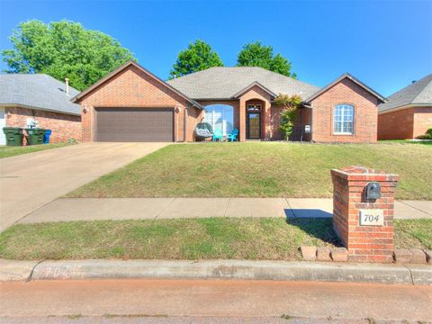 Photo of 704 Colony Drive, Edmond, OK 73003 (MLS # 1230406)