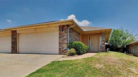 Photo of 11153 NW 5th Terrace, Yukon, OK 73099 (MLS # 1230266)