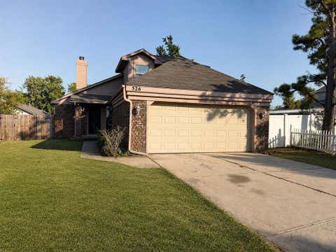 Photo of 526 Clover Road, Oklahoma City, OK 73160 (MLS # 1244759)