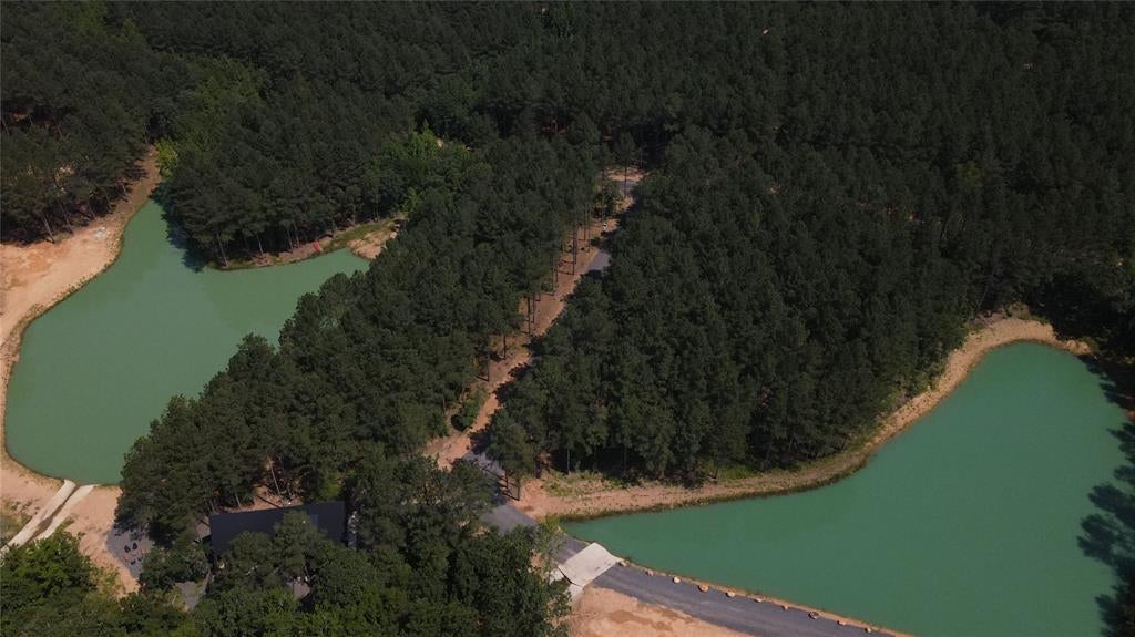 00 Cedar Hills Lakes