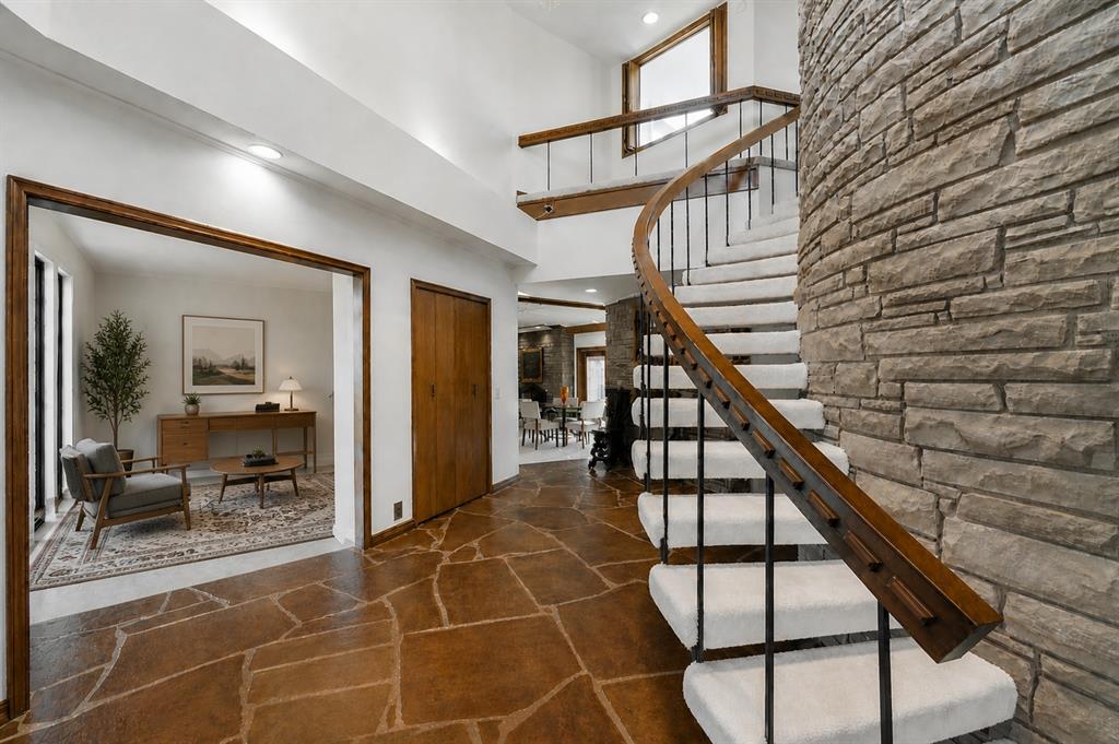 Norman, Oklahoma, 73071, United States, 7 Bedrooms Bedrooms, ,9 BathroomsBathrooms,Residential,Active,2013646