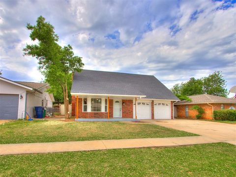 Photo of 1028 SW 94th Street, Oklahoma City, OK 73139 (MLS # 1228252)