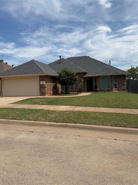 Photo of 1605 NE 11th Street, Moore, OK 73160 (MLS # 1229331)