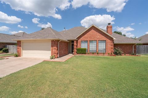 Photo of 3917 Nicole Circle, Norman, OK 73072 (MLS # 1216780)