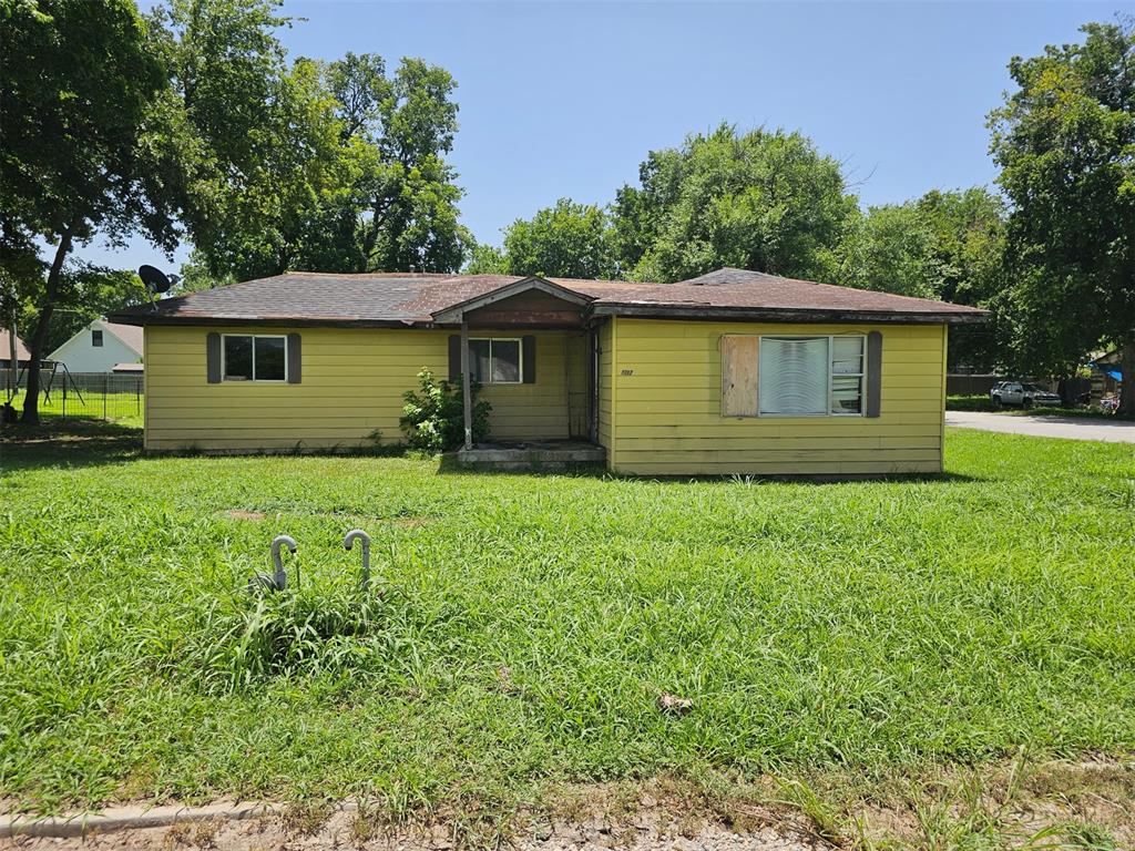 Photo 1 of 6 — 1317 W Wapanucka Avenue, Sulphur, OK 73086