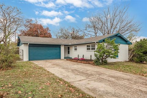 Photo of 109 W Shadywood Drive, Midwest City, OK 73110 (MLS # 1229747)