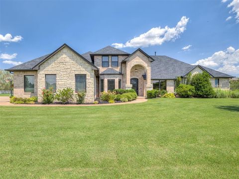 Photo of 17400 Barrington Hills Lane, Edmond, OK 73012 (MLS # 1238364)