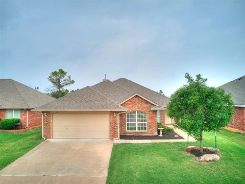 Photo of 2109 Bradford Way, Edmond, OK 73003 (MLS # 1229339)