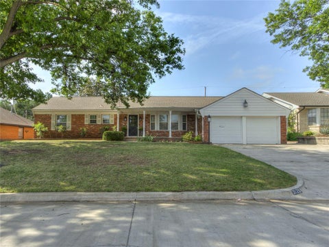 Photo of 3120 NW 61st Place, Oklahoma City, OK 73112 (MLS # 1245848)