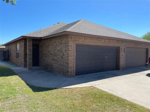 Photo of 700 NE 20th Terrace, Newcastle, OK 73065 (MLS # 1228241)
