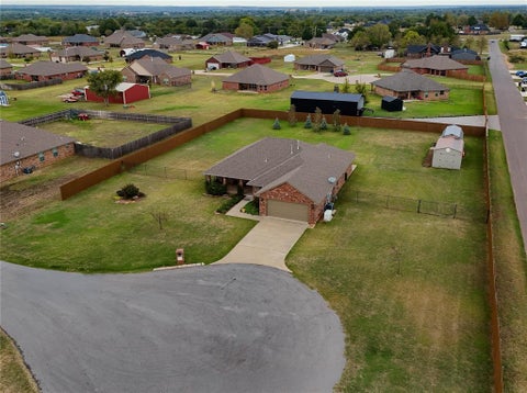 Photo of 1880 Ken Drive, Guthrie, OK 73044 (MLS # 1254289)