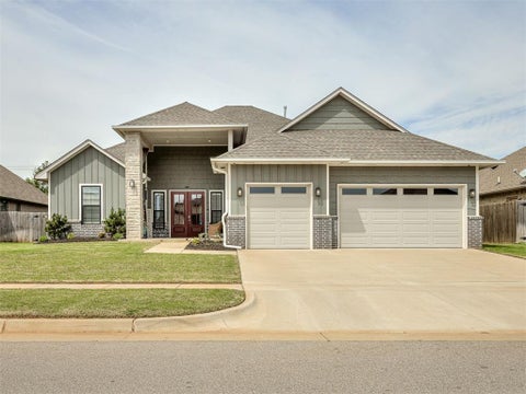 Photo of 4805 Hambletonian Lane, Mustang, OK 73064 (MLS # 1234294)