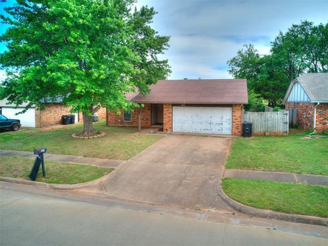 Photo of 904 SE 15th Street, Moore, OK 73160 (MLS # 1229679)