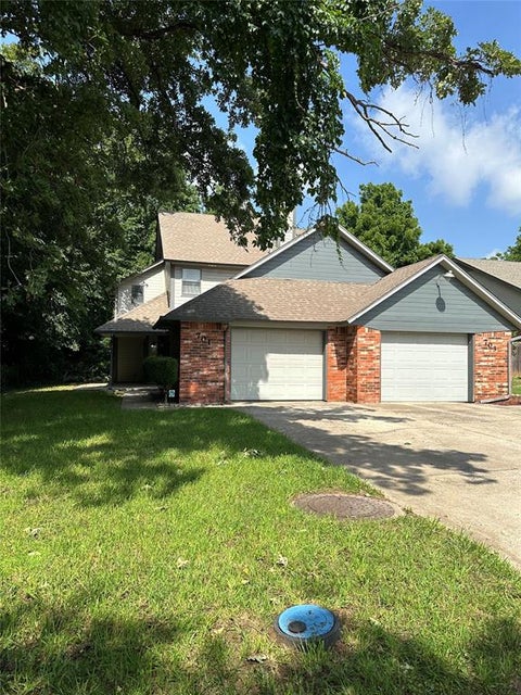 Photo of 703 Small Oaks, Midwest City, OK 73110 (MLS # 1220816)
