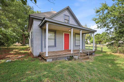 Photo of 1216 E Vilas Avenue, Guthrie, OK 73044 (MLS # 1243269)
