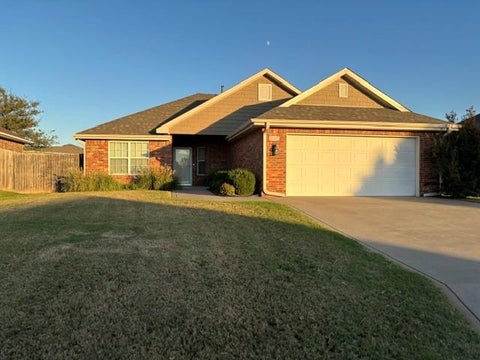 Photo of 2307 Timbers Boulevard, Shawnee, OK 74804 (MLS # 1255139)